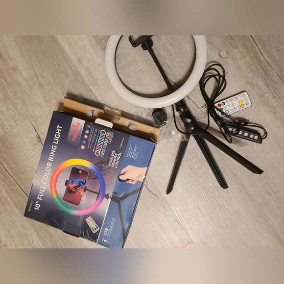 New Vivitar Vlog Essentials 10 Inch Full Color RGB LED Ring Light - Picture 8 of 8
